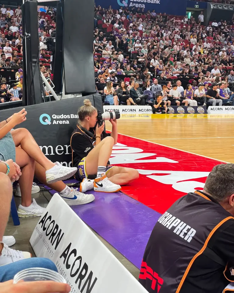 bts-sydney-kings-nbl-basketball-tee-rose-photos-2